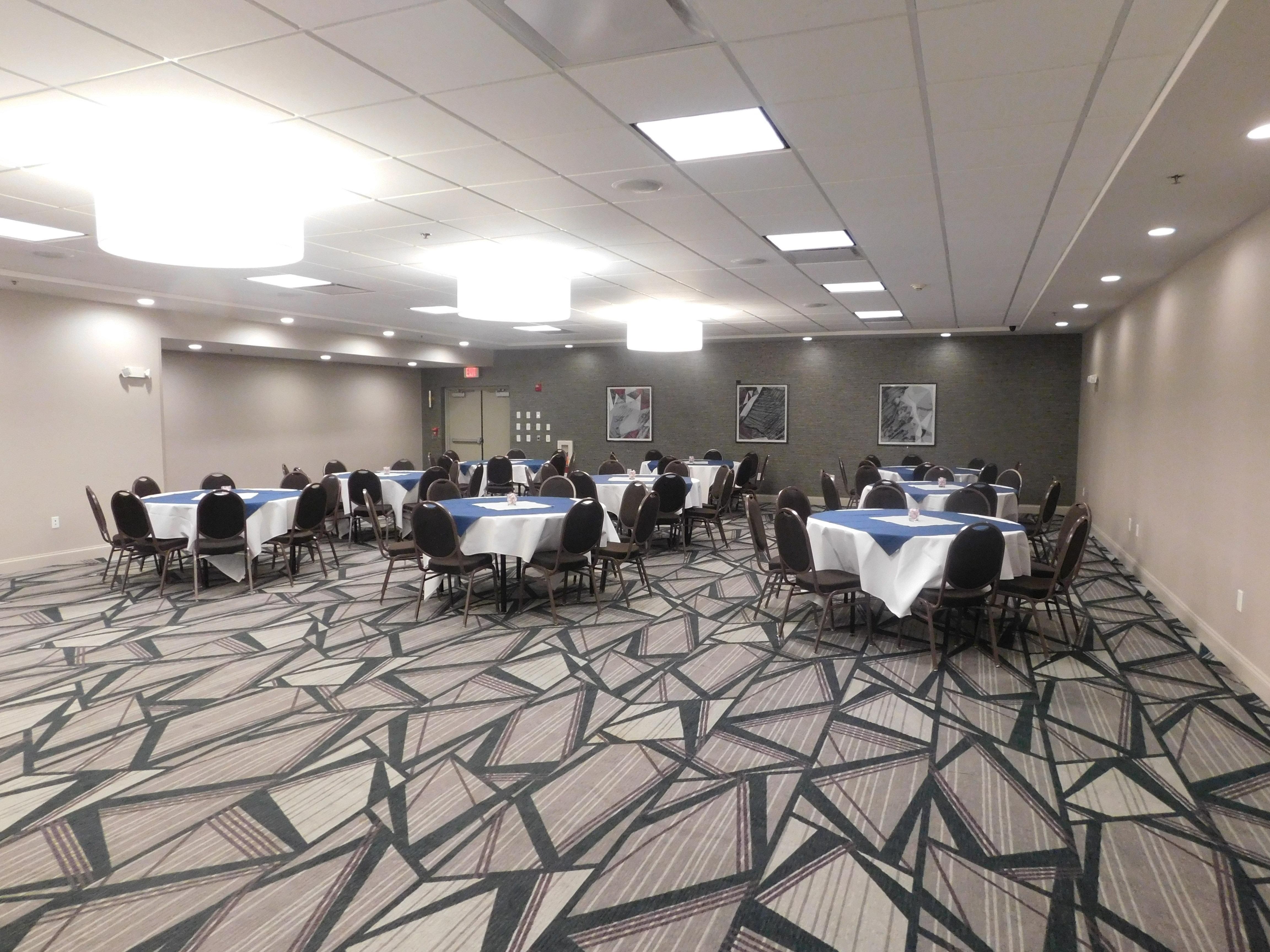 Holiday Inn Hotel & Suites Rochester - Marketplace By Ihg Екстер'єр фото