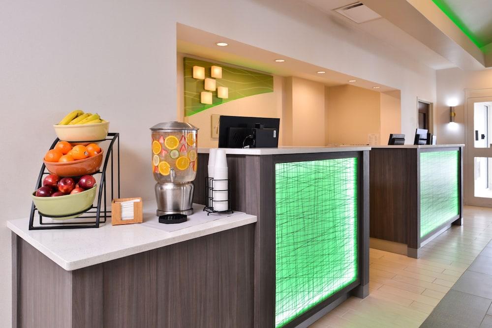 Holiday Inn Hotel & Suites Rochester - Marketplace By Ihg Екстер'єр фото